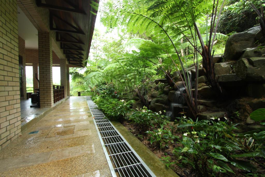 Harmony Valley Retreat Bukittinggi Exterior foto